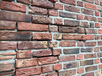 Voegen die vervangen worden.